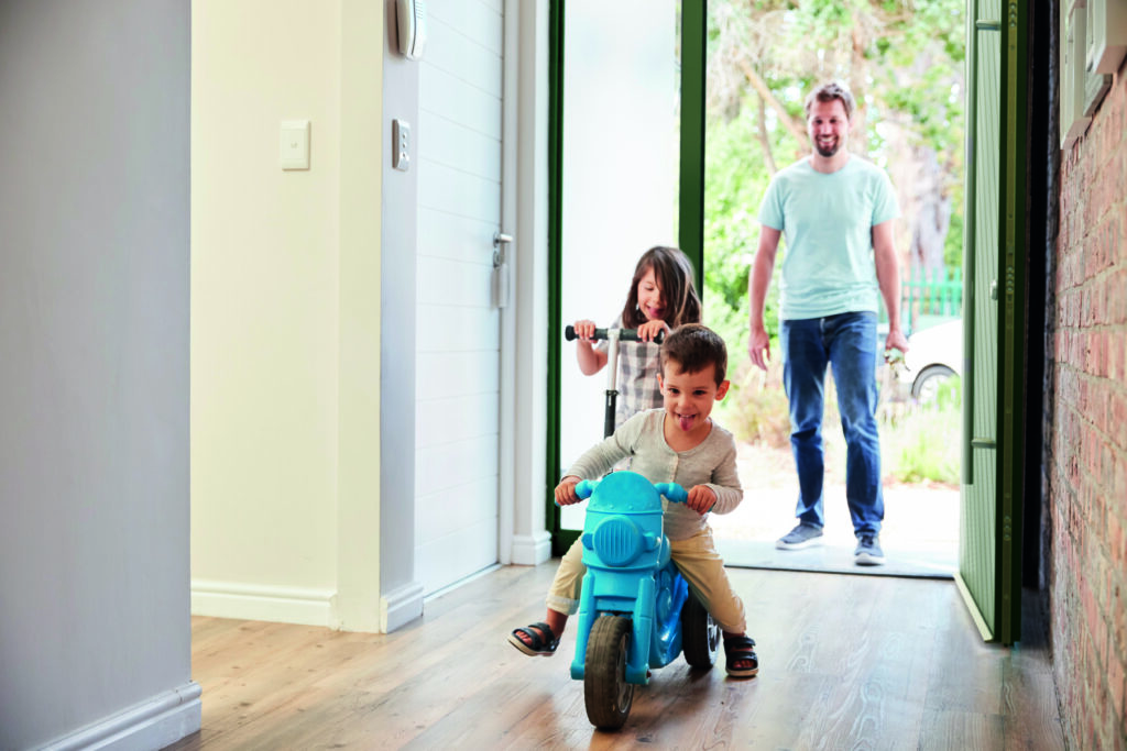 Flush thresholds are available on all Smart aluminium composite doors. A flush-fitting aluminium composite door provides step-free access without compromising on weather performance